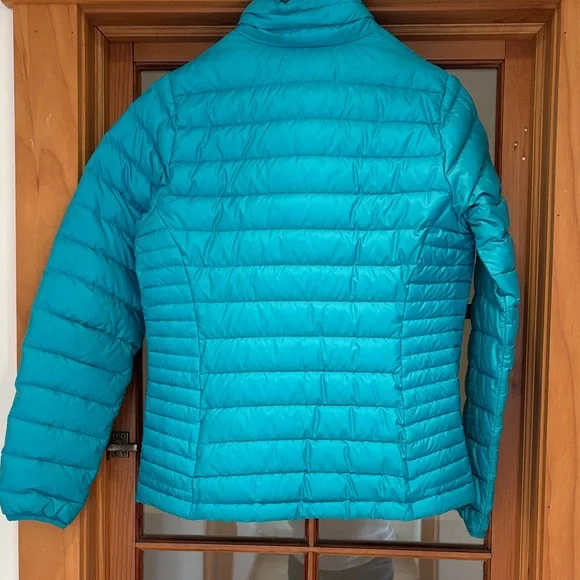Patagonia Women's Vibrant Blue Puffer Jacket - Picture 4 of 5